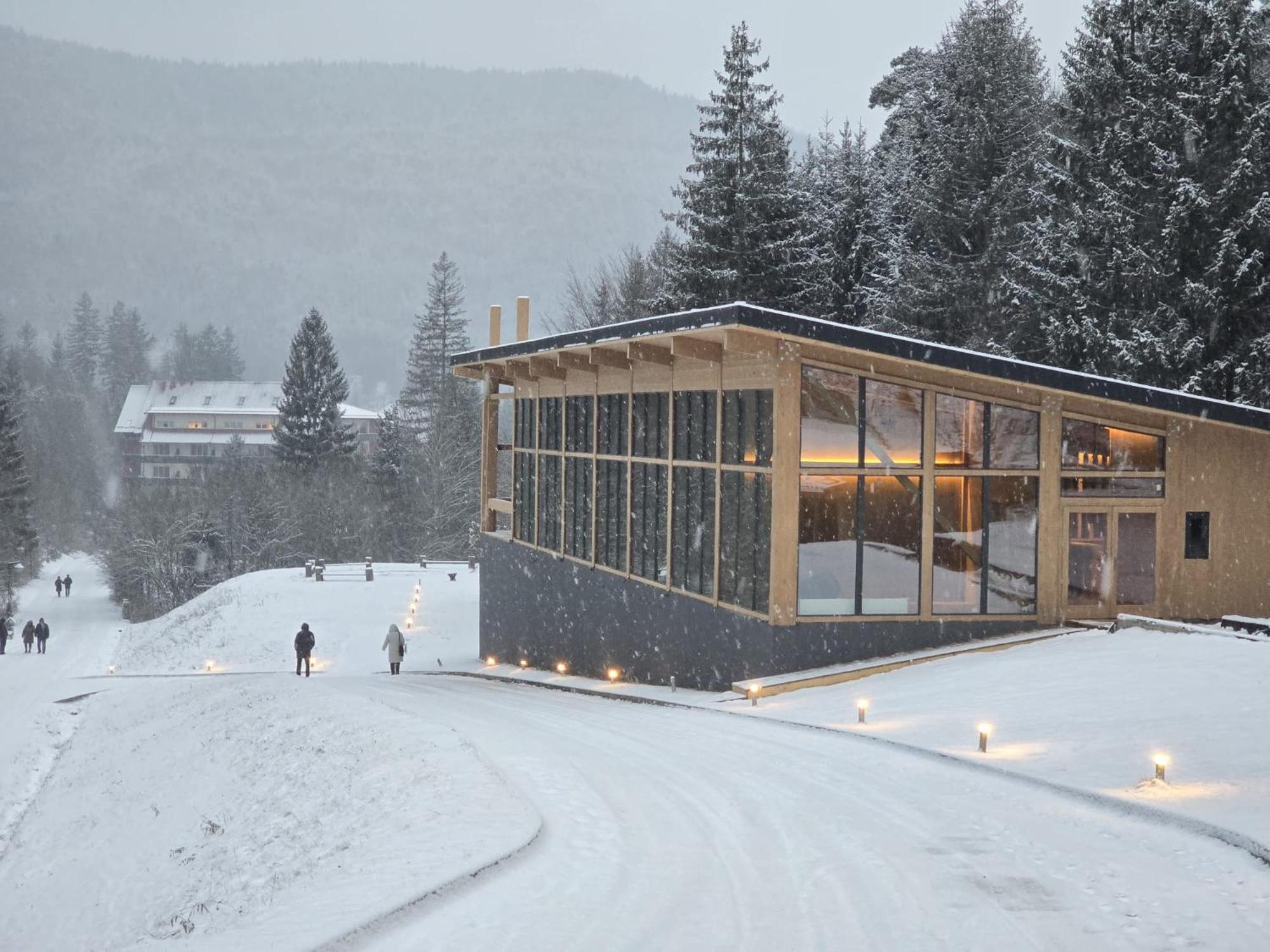 Monte Cervo Bio Hotel & Spa コバスナ エクステリア 写真