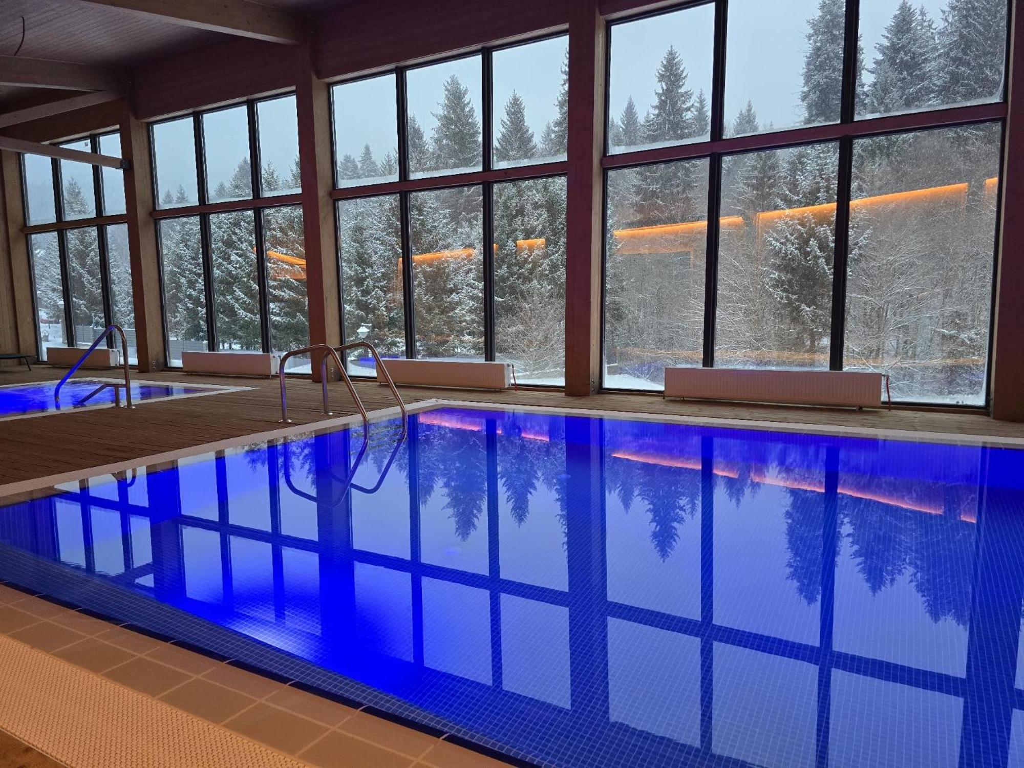 Monte Cervo Bio Hotel & Spa コバスナ エクステリア 写真