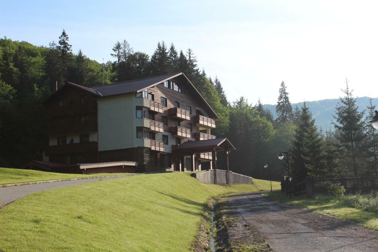 Monte Cervo Bio Hotel & Spa コバスナ エクステリア 写真