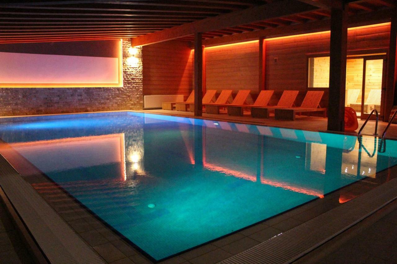 Monte Cervo Bio Hotel & Spa コバスナ エクステリア 写真