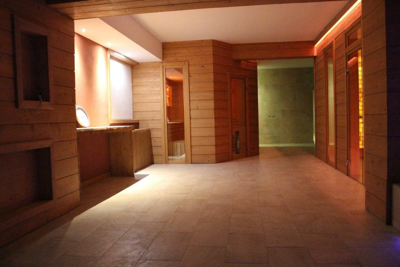 Monte Cervo Bio Hotel & Spa コバスナ エクステリア 写真