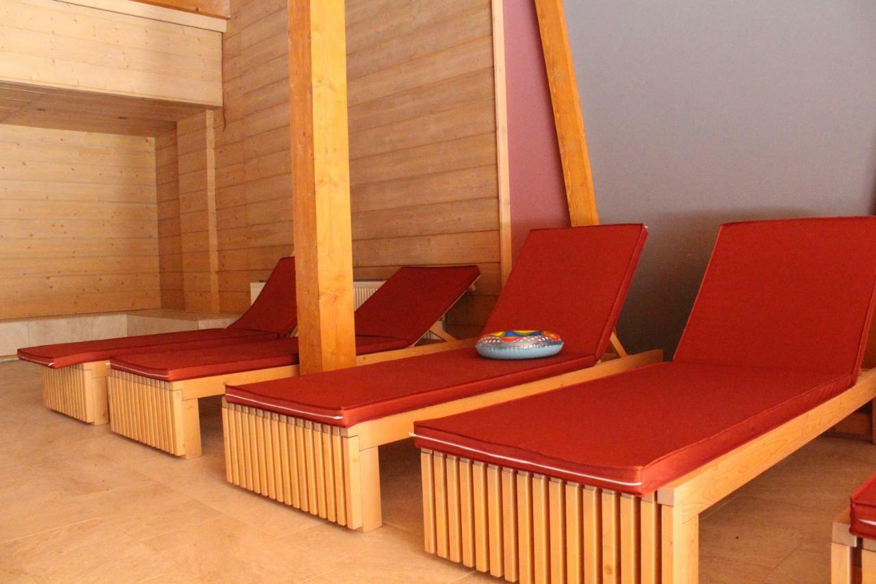 Monte Cervo Bio Hotel & Spa コバスナ エクステリア 写真