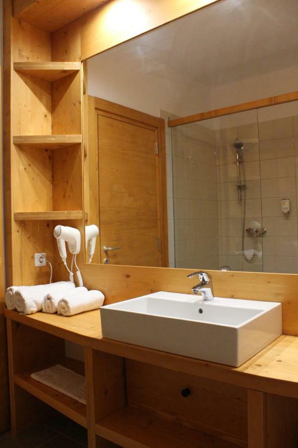 Monte Cervo Bio Hotel & Spa コバスナ エクステリア 写真