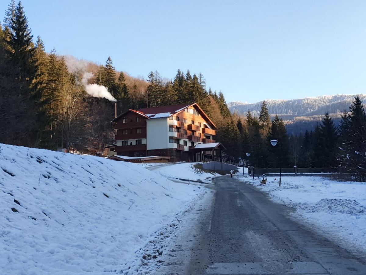 Monte Cervo Bio Hotel & Spa コバスナ エクステリア 写真